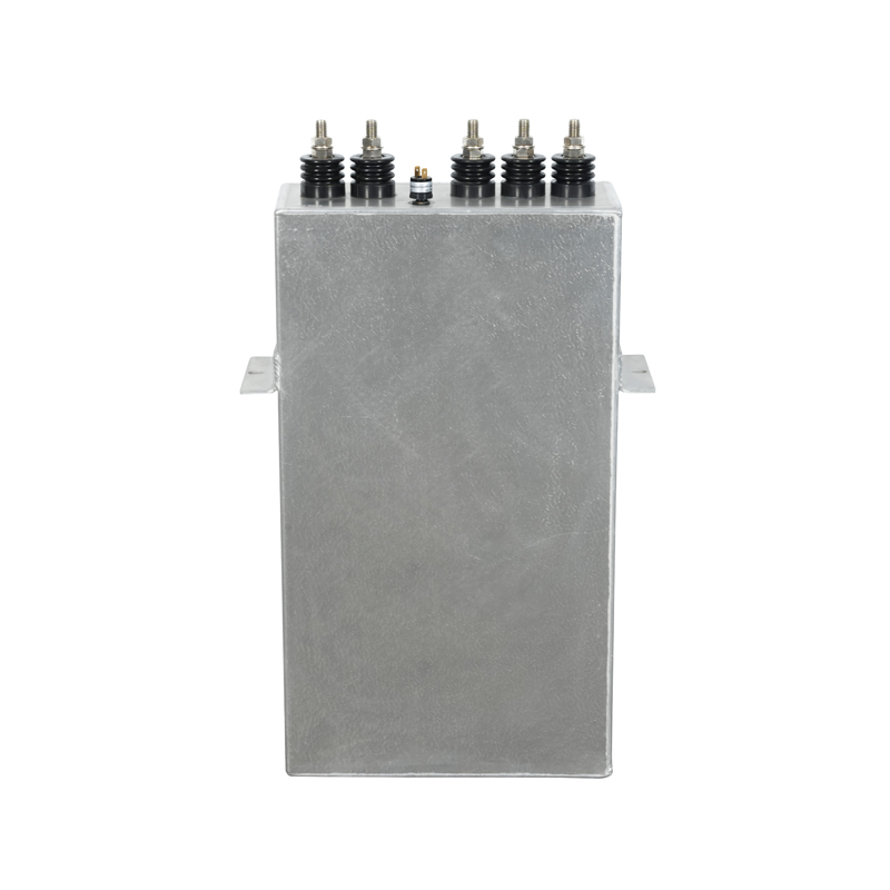 Air-refrigeratum inductionem calefacit capacitor